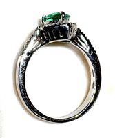 Anello Ititoli Donna Sole Cuore Amore in Oro bianco Smeraldo 0.71 Ct 451055 - 451055